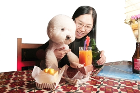 带宠物进餐馆用餐是否合理？