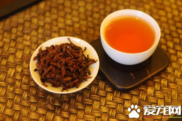 喝红茶的好处和坏处 切记空腹不能喝茶哦