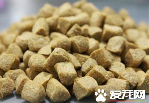 天然狗粮哪个牌子好 天然粮和商品粮的区别