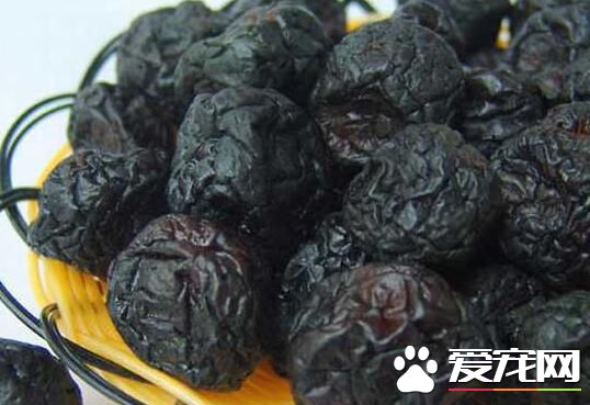 乌梅可以泡水喝吗 乌梅泡水喝的功效是什么