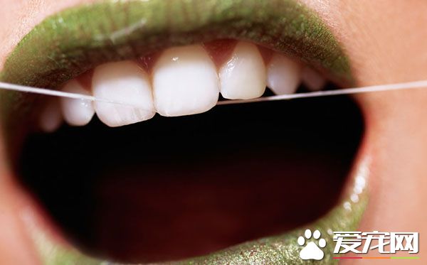 牙齿漂白多少钱 牙齿漂白有危害吗