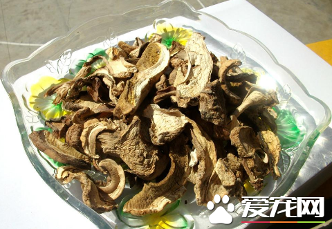 牛肝菌吃多少会中毒 吃牛肝菌中毒怎么办