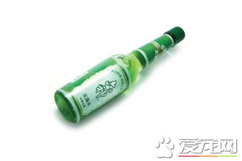 花露水可以治疗狐臭吗 怎么使用花露水掩盖狐臭