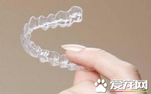 拔牙可以做隐形牙套吗 怀孕可以戴隐形牙套吗