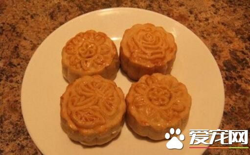 月饼的保质期一般是多久 月饼过期了还能吃吗