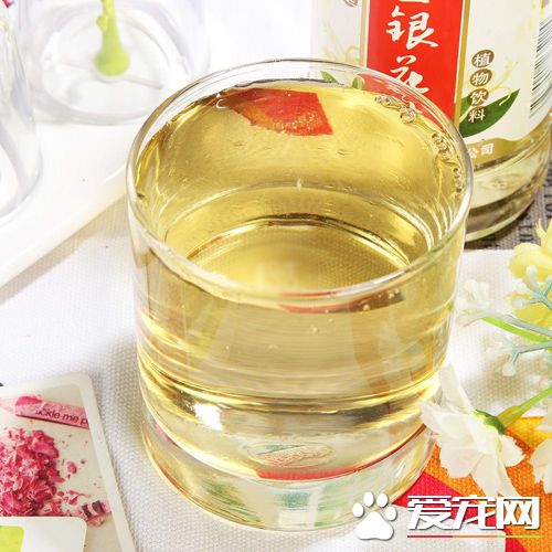 金银花露一天能喝几瓶 金银花露一次喝多少