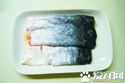 三文鱼的皮能吃吗 怎么吃最好