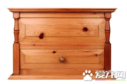 松木床的优缺点 松木床的气味对人体有害吗？