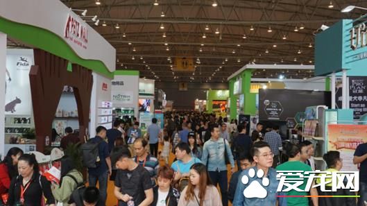 成都宠博会招展火热进行 各大品牌强势入驻