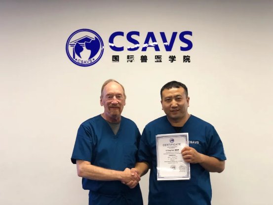 用一份初心，做一份工作——佳雯宠物医院的李永学医生