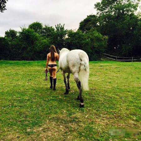 undefined{{pos:,w:,h:}}